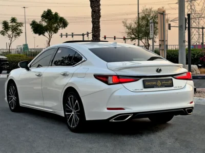 2025 Lexus ES-Series ES 350 Premier 3.5 Litres V6 Petrol Engine White Tan Sedan GCC Specs