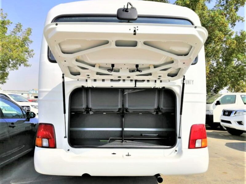 2026 Hyundai County 3.9 Litres 4 Cylinders Diesel Engine White Grey Commercial Bus GCC Specs