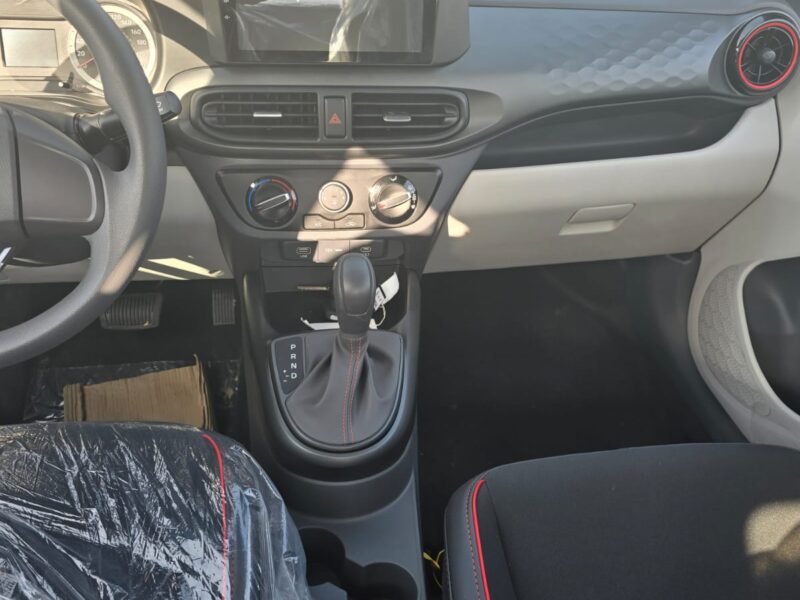 2026 Hyundai i10 1.2 Litres 3 Cylinders Petrol Engine White Black Compact Hatchback GCC