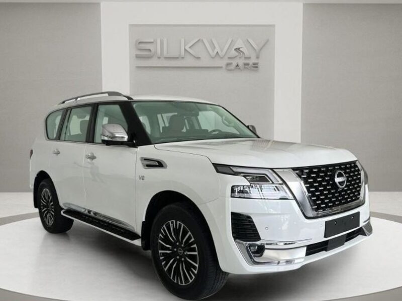 2024 Nissan Patrol LE Platinum City 5.6L 8 Cylinders Petrol Engine White Red SUV GCC Specs
