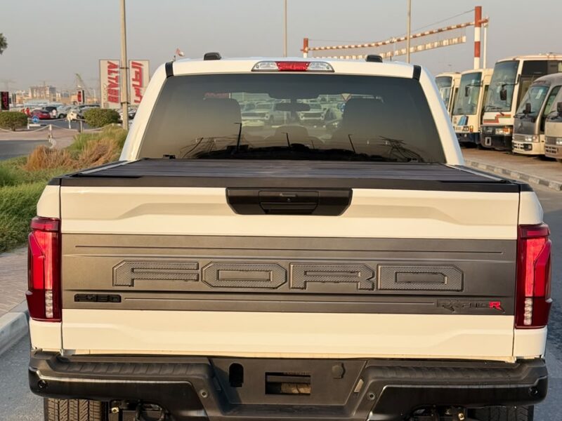 2025 FORD F-150 2.7 Litres Turbo 6 Cylinders Petrol Engine White Black Pickup Truck US Specs
