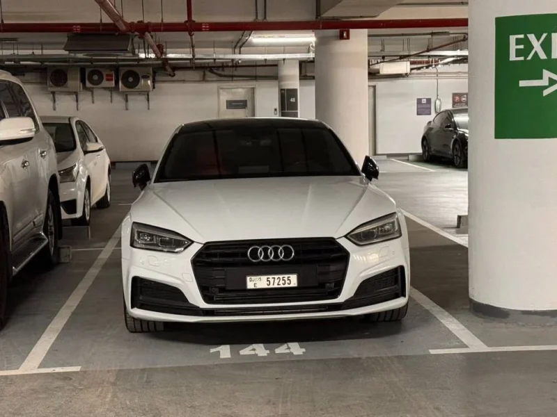 2018 Audi A5 45 TFSI S-LINE 2.0 Litres 4 Cylinders Petrol Engine White Red Hatchback Automatic