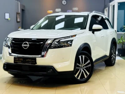 2024 Nissan Pathfinder SV 6 Cylinders Petrol Engine White Beige SUV GCC Specs Automatic