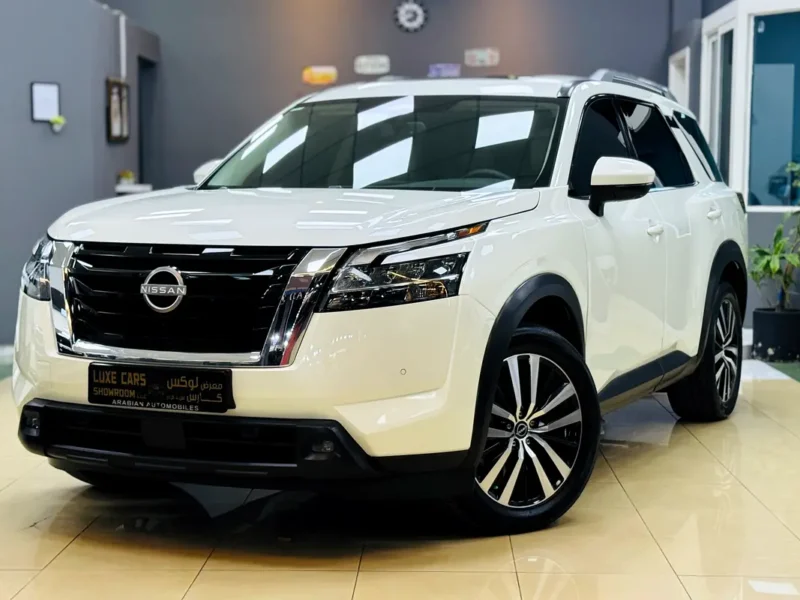2024 Nissan Pathfinder SV 6 Cylinders Petrol Engine White Beige SUV GCC Specs Automatic