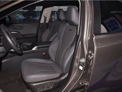 2026 Toyota RAV 4 LTD HEV 2.5 Litres 4 Cylinders Hybrid Engine Brown Black SUV Chinese Specs