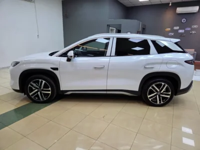 2025 BYD Song Plus 4 Cylinders Plug-in Hybrid Engine White Black SUV Chinese Specs