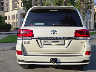2021 Toyota Land Cruiser GXR Grand Touring 4.6 Litres V8 Petrol Engine White Tan SUV GCC Specs