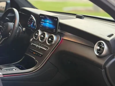 2020 Mercedes-Benz GLC-Class GLC 300 4MATIC 4 Cylinders Petrol Engine Silver Black SUV GCC