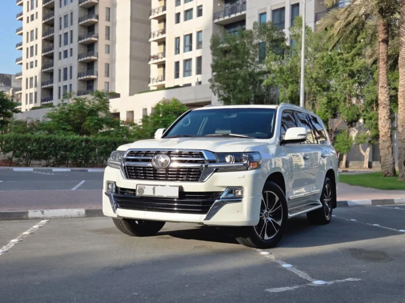 2021 Toyota Land Cruiser GXR Grand Touring 4.6 Litres V8 Petrol Engine White Tan SUV GCC Specs