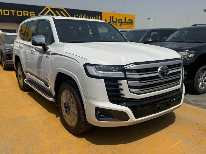 2026 Toyota Land Cruiser VXR 3.5 Litres 6 Cylinders Hybrid Engine White Red SUV GCC Specs