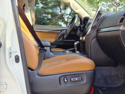 2021 Toyota Land Cruiser GXR Grand Touring 4.6 Litres V8 Petrol Engine White Tan SUV GCC Specs