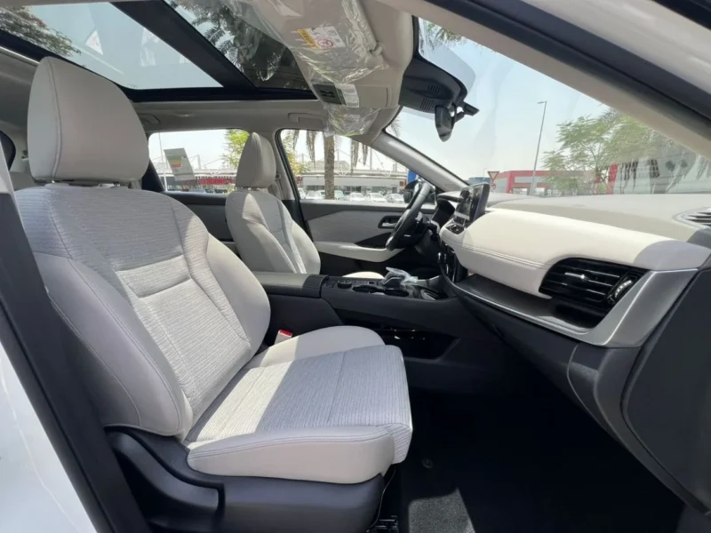 2024 Nissan X-Trail SV 2.5 Litres 4 Cylinders Petrol Engine White Beige SUV GCC Specs Automatic