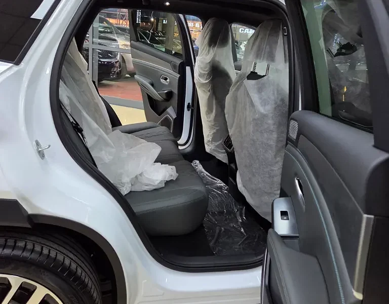 2025 BYD Song Plus 4 Cylinders Plug-in Hybrid Engine White Black SUV Chinese Specs