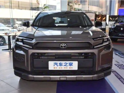 2026 Toyota RAV 4 LTD HEV 2.5 Litres 4 Cylinders Hybrid Engine Brown Black SUV Chinese Specs