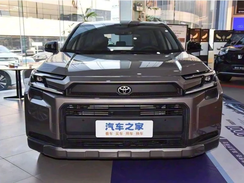 2026 Toyota RAV 4 LTD HEV 2.5 Litres 4 Cylinders Hybrid Engine Brown Black SUV Chinese Specs