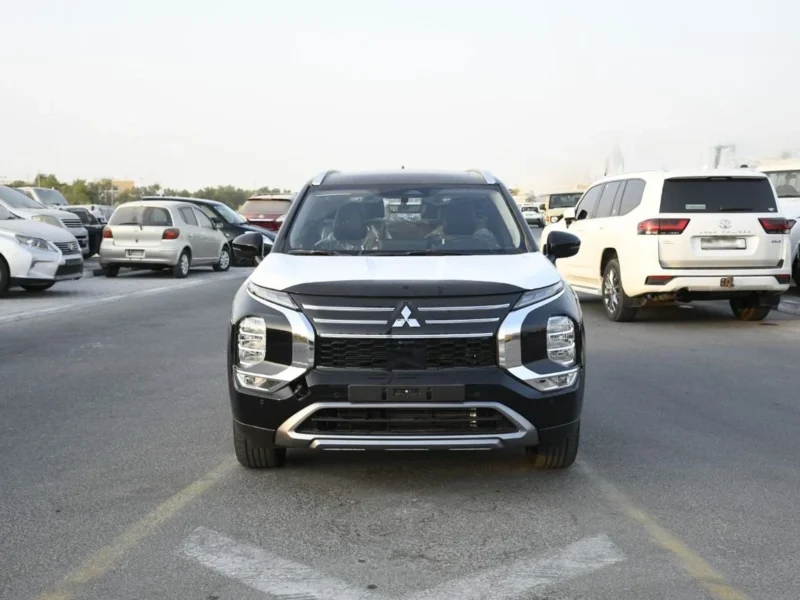 2026 Mitsubishi Outlander 7P H-Line 2.5 Litres 4 Cylinders Petrol Engine Black SUV GCC Specs