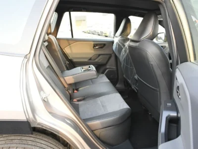 2026 Toyota RAV 4 XSE HEV 2.5 Litres 4 Cylinders Engine Bronze Black SUV GCC Specs