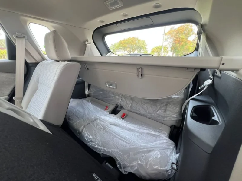 2024 Nissan X-Trail SV 2.5 Litres 4 Cylinders Petrol Engine White Beige SUV GCC Specs Automatic