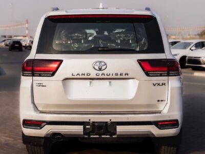 2026 Toyota Land Cruiser VXR 3.5 Litres 6 Cylinders Hybrid Engine White Red SUV GCC Specs