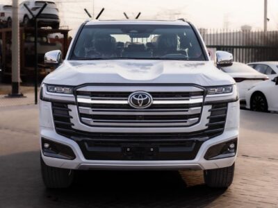 2026 Toyota Land Cruiser VXR 3.5 Litres 6 Cylinders Hybrid Engine White Red SUV GCC Specs