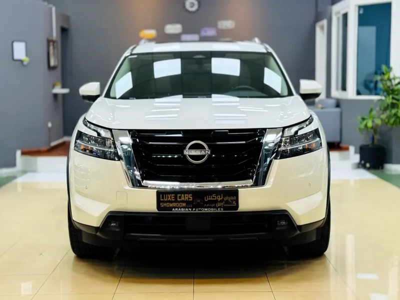 2024 Nissan Pathfinder SV 6 Cylinders Petrol Engine White Beige SUV GCC Specs Automatic