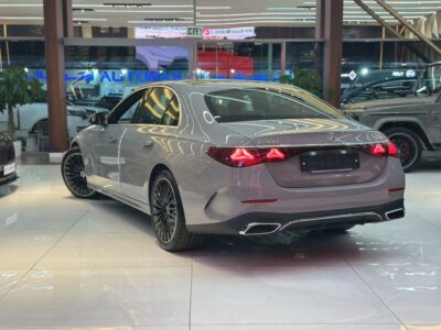 2026 Mercedes Benz E300 AMG 2.0L 4 Cylinders Hybrid Engine Grey Brown Sedan Korean Specs