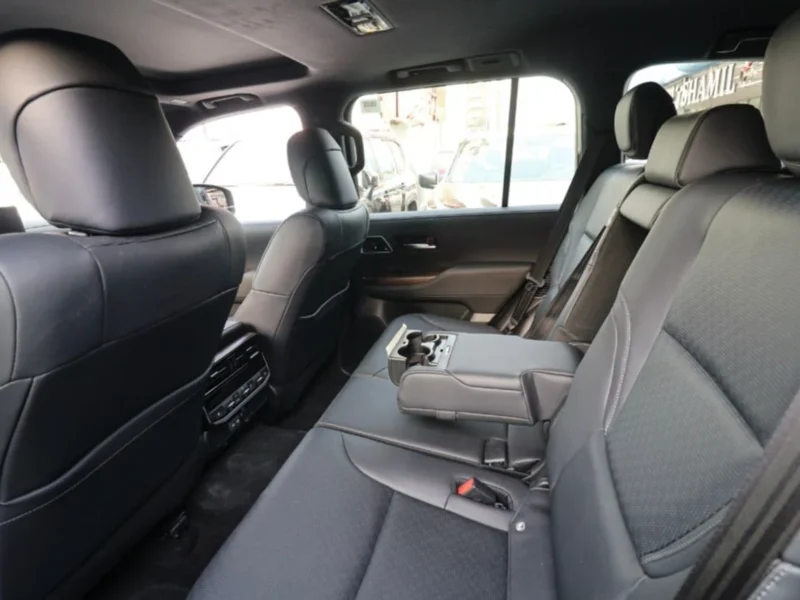 2026 Toyota Land Cruiser VX 4.0 Litres 6 Cylinders Petrol Engine White Black SUV GCC Specs