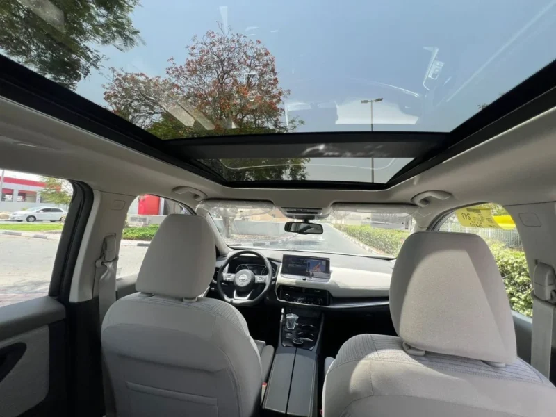 2024 Nissan X-Trail SV 2.5 Litres 4 Cylinders Petrol Engine White Beige SUV GCC Specs Automatic