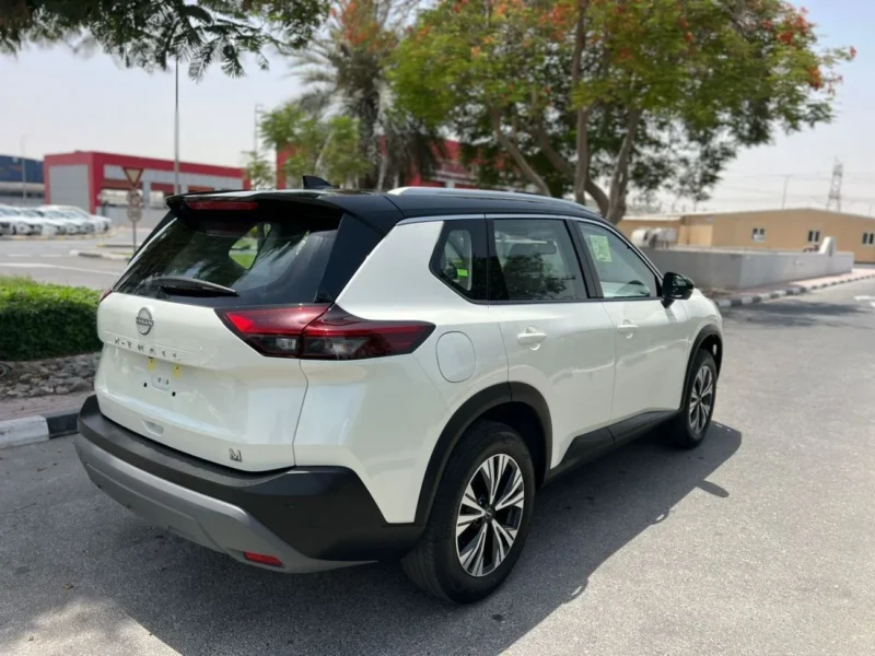 2024 Nissan X-Trail SV 2.5 Litres 4 Cylinders Petrol Engine White Beige SUV GCC Specs Automatic
