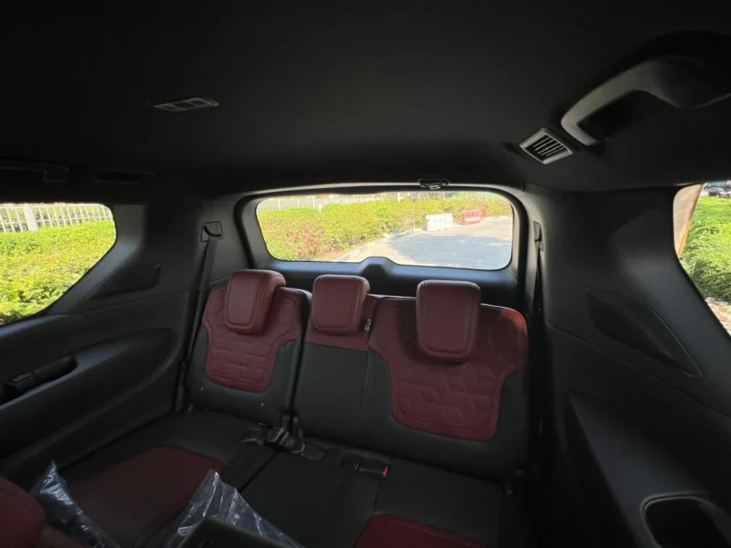 2026 Nissan Patrol LE TITANIUM 3.5L V6 Twin-Turbo Petrol Engine Silver Red SUV GCC Specs