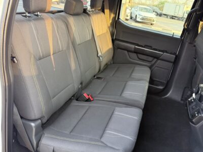 2025 FORD F-150 2.7 Litres Turbo 6 Cylinders Petrol Engine White Black Pickup Truck US Specs