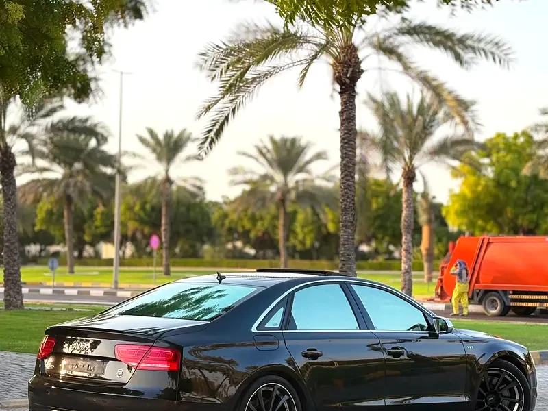 2014 Audi S8 5.2 FSI quattro Exclusive Line V10 Petrol Engine Black Red Sedan GCC Specs