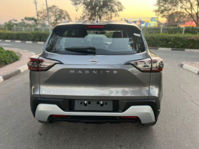 2025 Nissan Magnite SL 1.0 Litres 4 Cylinders Petrol Engine Grey Black SUV GCC Specs