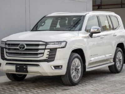 2026 Toyota Land Cruiser VX 4.0 Litres 6 Cylinders Petrol Engine White Black SUV GCC Specs