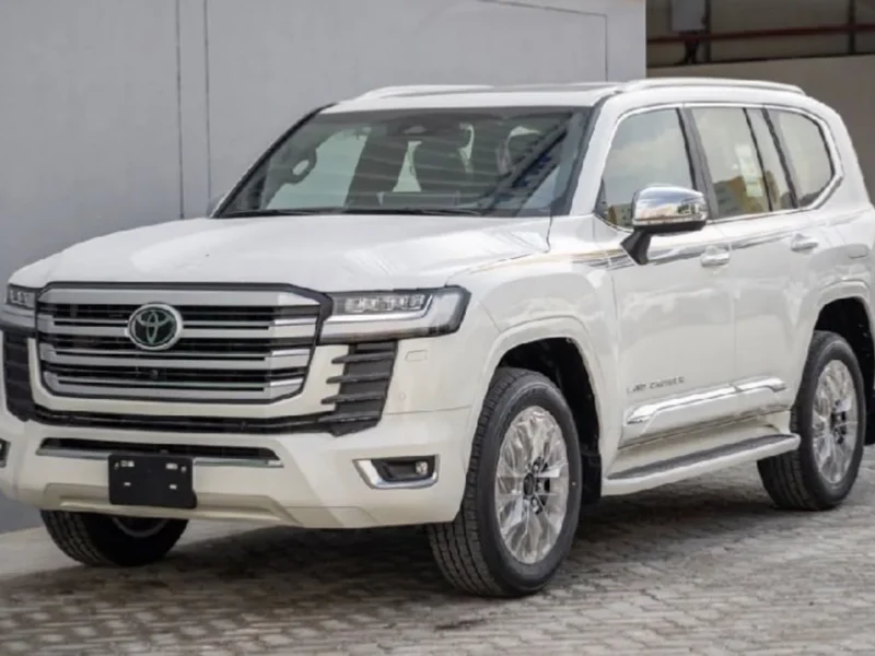2026 Toyota Land Cruiser VX 4.0 Litres 6 Cylinders Petrol Engine White Black SUV GCC Specs