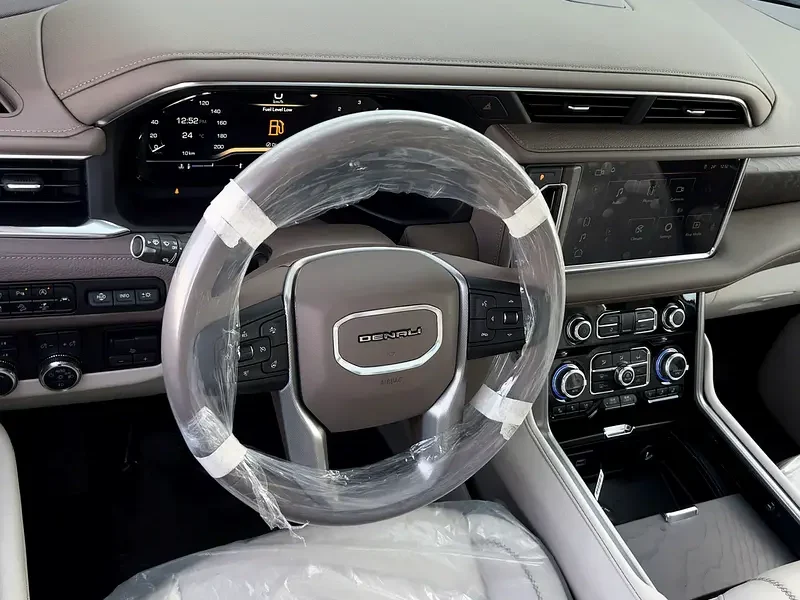 2024 GMC Yukon Denali 6.2 Litres V8 Petrol Engine Black White SUV GCC Specs Automatic