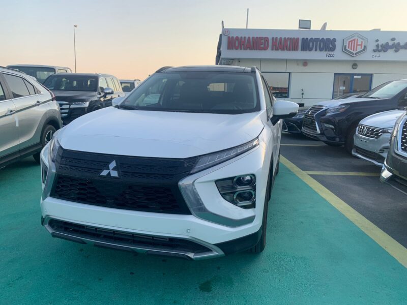 2026 Mitsubishi Eclipse Cross 1.5L turbocharged 4 Cylinders Petrol Engine White Black SUV GCC