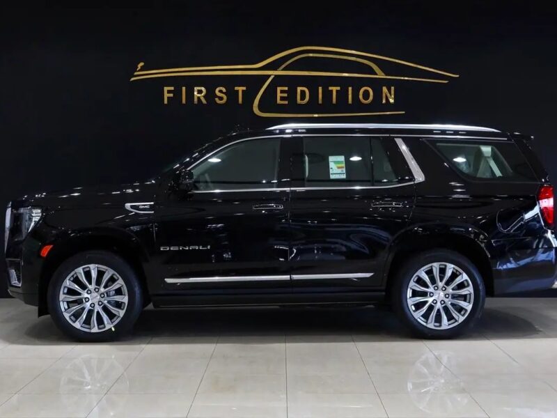 2024 GMC Yukon Denali 6.2 Litres V8 Petrol Engine Black White SUV GCC Specs Automatic