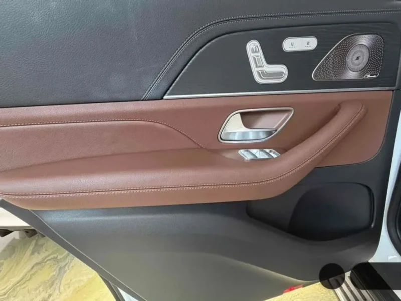 2025 Mercedes Benz GLS580 4MATIC 4.0L 8 Cylinders Petrol Engine White Brown SUV Korean Specs