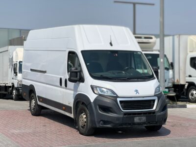 2023 Peugeot Boxer 2.2 Litres 4 Cylinders Diesel Engine Manual White Black Van GCC Specs