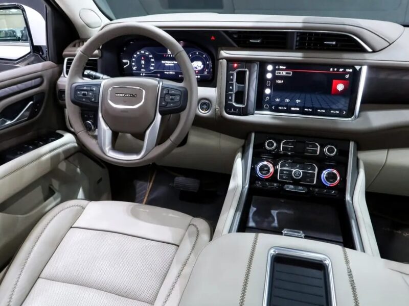 2023 GMC Yukon Denali 6.2 Litres V8 Petrol Engine White Beige SUV GCC Specs Automatic