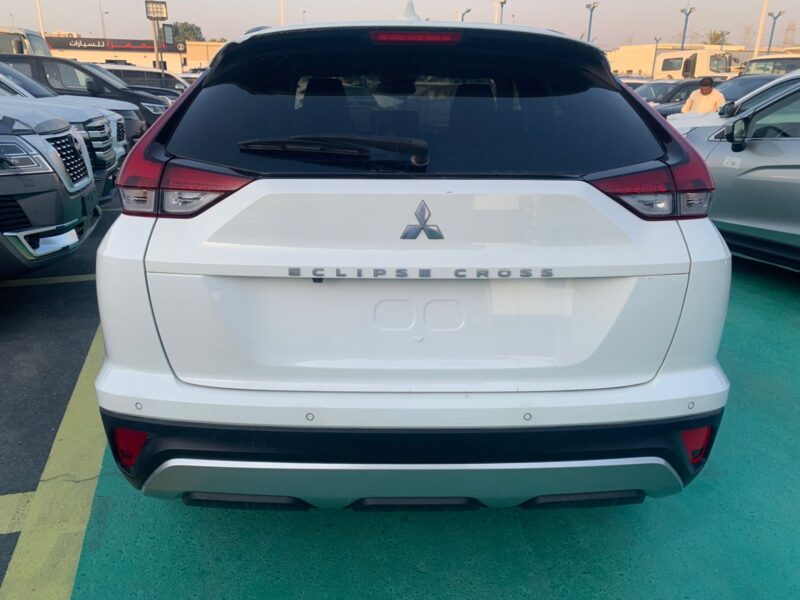 2026 Mitsubishi Eclipse Cross 1.5L turbocharged 4 Cylinders Petrol Engine White Black SUV GCC