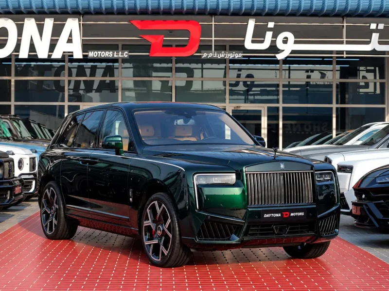 2026 Rolls-Royce Cullinan Black Badge 6.75 Litres V12 Twin-Turbo Petrol Engine Green Beige SUV