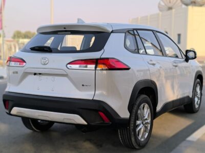 2026 Toyota Corolla Cross GLI 2.0 Litres 4 Cylinders Hybrid Engine White Black SUV Chinese Specs