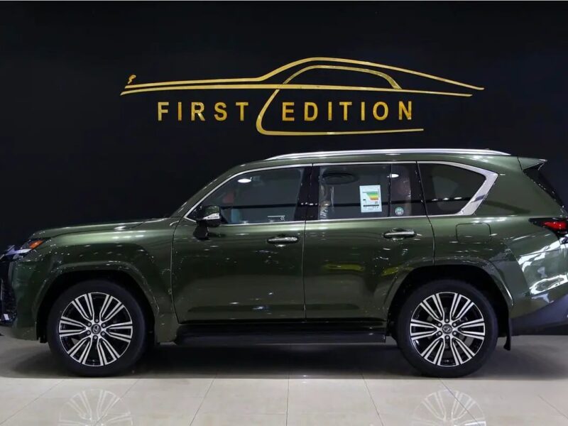 2023 Lexus LX-Series LX 600 Signature 3.5L V6 Twin-Turbo Petrol Engine Green Red SUV GCC