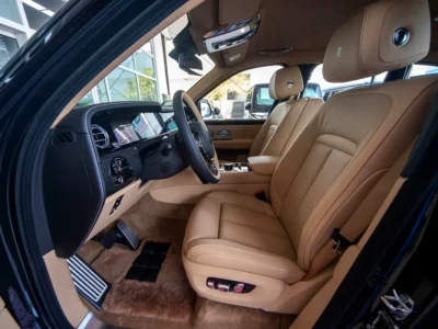 2026 Rolls-Royce Cullinan Black Badge 6.75 Litres V12 Twin-Turbo Petrol Engine Green Beige SUV