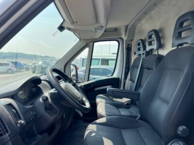 2023 Peugeot Boxer 2.2 Litres 4 Cylinders Diesel Engine Manual White Black Van GCC Specs
