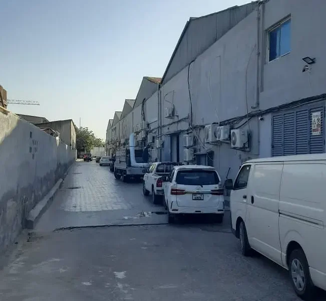 Al Quoz Clean 350+ Sq. Ft. Warehouse | Secure & Reliable | Mezzanine | Al Quoz 4