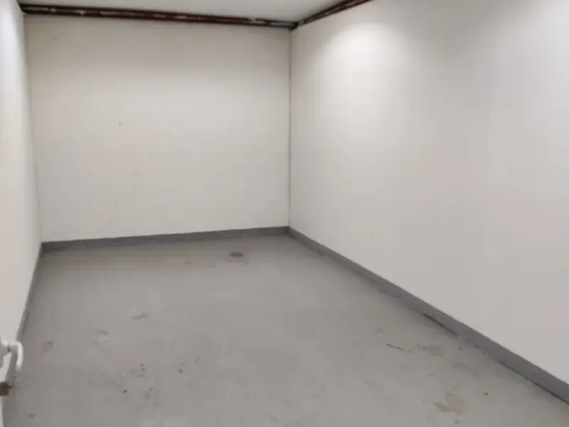 Al Quoz Neat and Spacious 850 Sq Ft Warehouse | Easy Access | Al Quoz 1 | Ready To Use