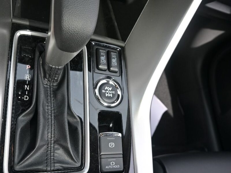2026 Mitsubishi Eclipse Cross 1.5L turbocharged 4 Cylinders Petrol Engine Red Black SUV GCC